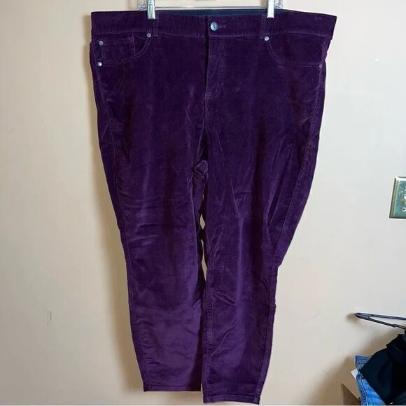 Torrid Windsor Wine Bombshell Skinny Corduroy High-Rise Jean Size 28 NWOT - Picture 2 of 12